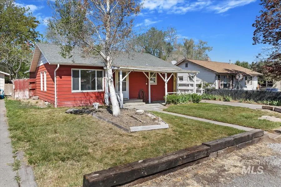 327 Jefferson Street, Twin Falls, ID 83301 - #2