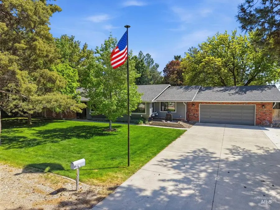 15385 Rosewood St, Caldwell, ID 83607 - #2