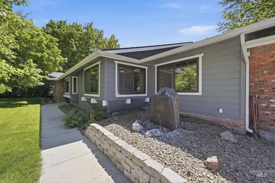 15385 Rosewood St, Caldwell, ID 83607 - #3