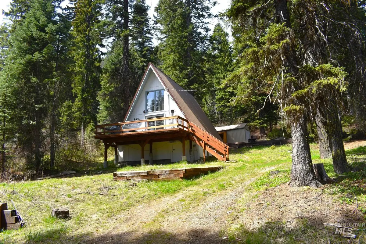 2433 Maverick Rd, Donnelly, ID 83615 - #1