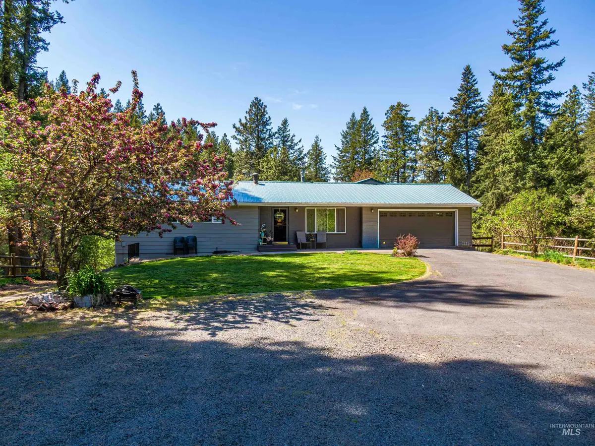 1140 Lyon Rd, Moscow, ID 83843 - #1