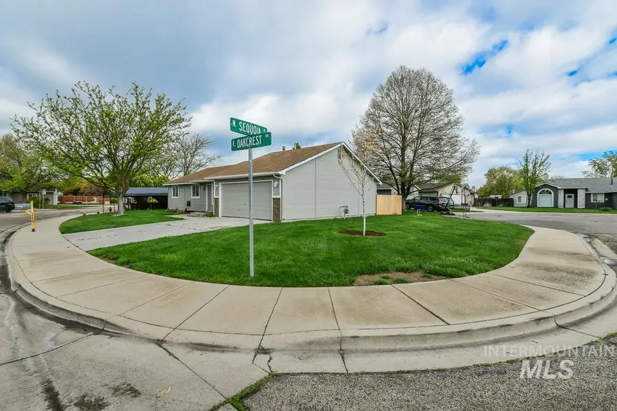 1770 E Oakcrest, Meridian, ID 83642 - #3
