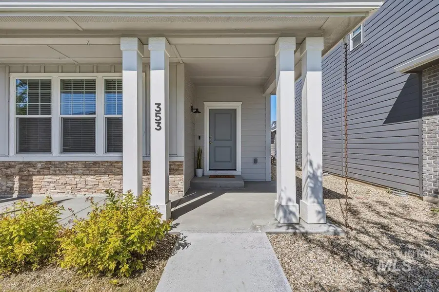 353 S Calf Creek, Meridian, ID 83642 - #3