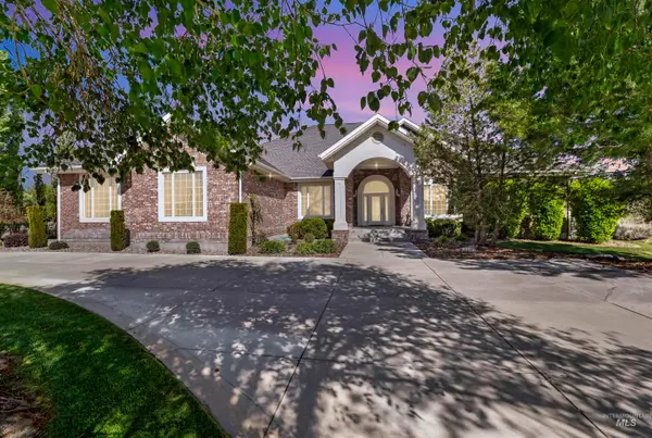 4098 Hidden Lakes Dr, Kimberly, ID 83341