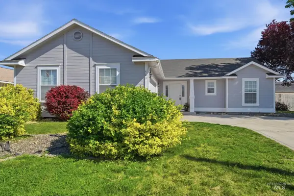501 Knights Circle, Nampa, ID 83687