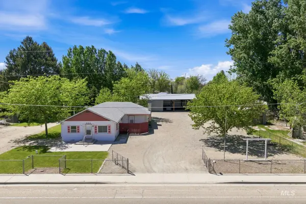 222 S Middleton Road, Middleton, ID 83644