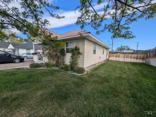 920 2nd Ave W, Twin Falls, ID 83301