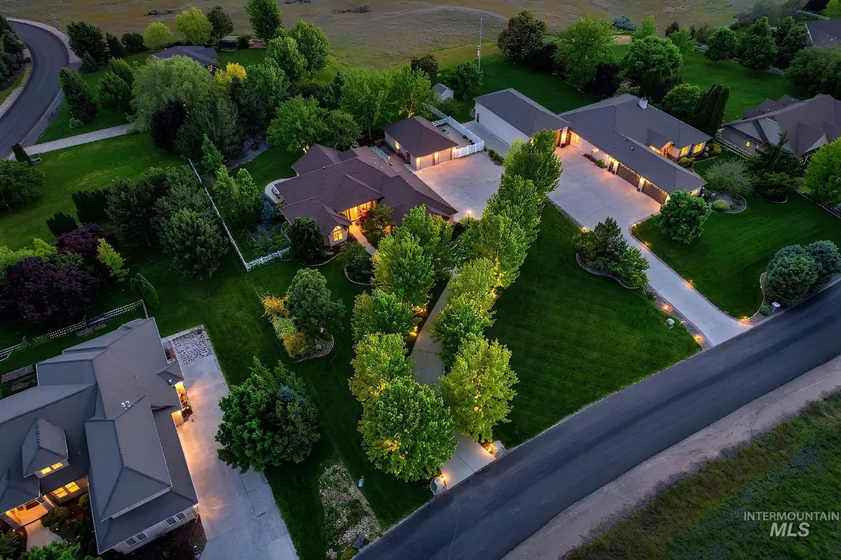 5065 N Golden View Ct, Star, ID 83669 - #1