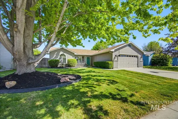 690 E Hawk St, Meridian, ID 83646