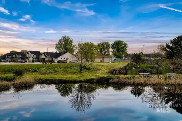 345 W Winnipeg St, Meridian, ID 83642