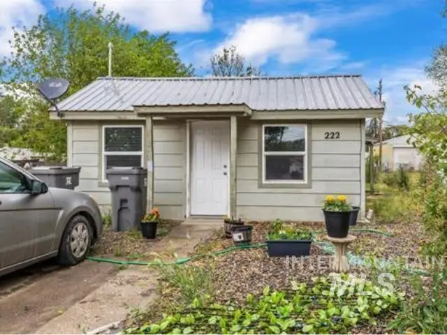 222 W Owyhee Ave, Homedale, ID 83628 - #2