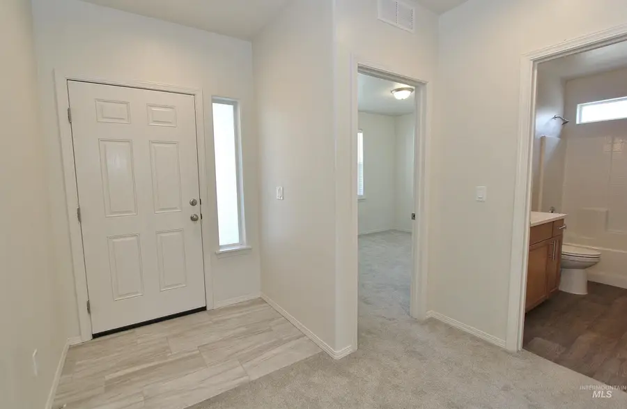 11403 Alice Springs St, Caldwell, ID 83605 - #2