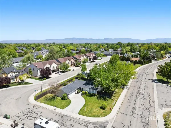 2560 N Richter Ave, Meridian, ID 83646
