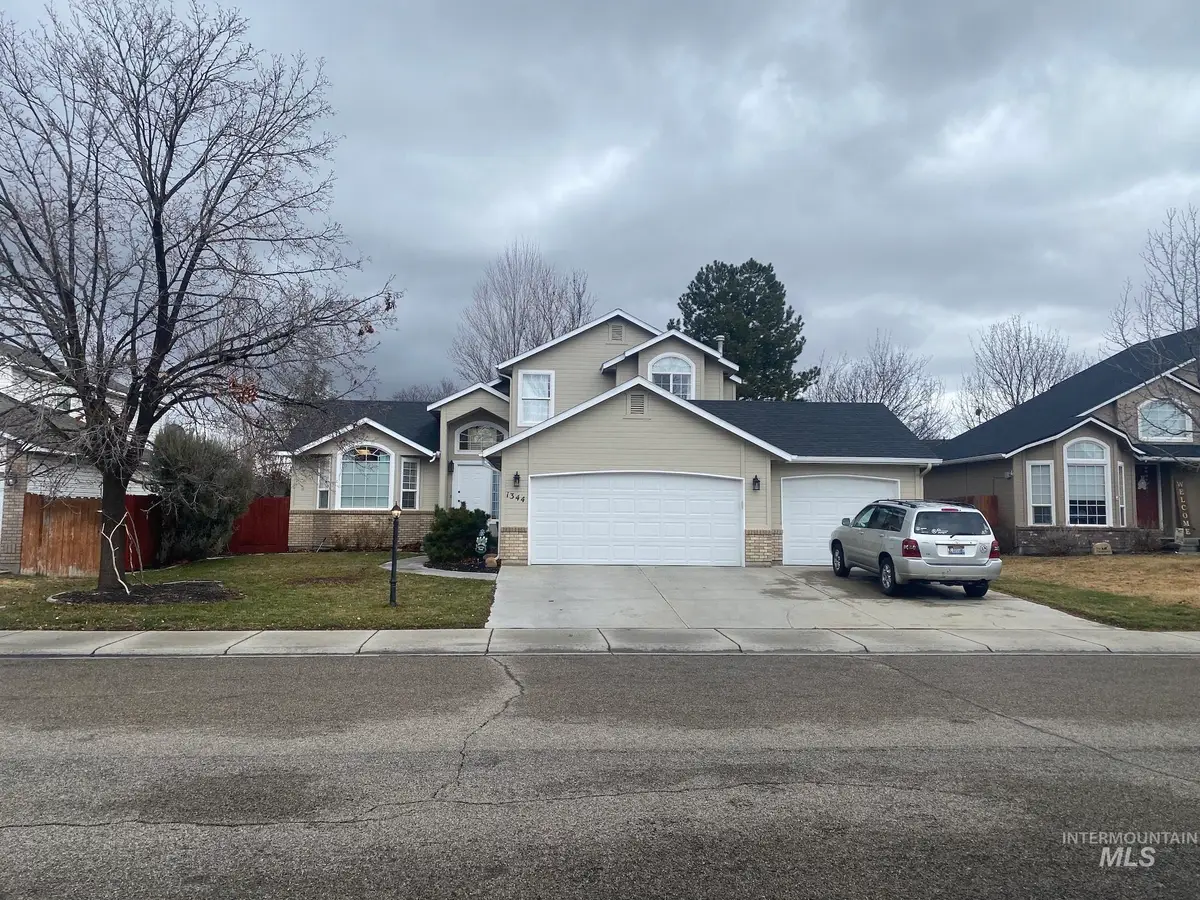 1344 N Crestmont Dr, Meridian, ID 83642 - #1