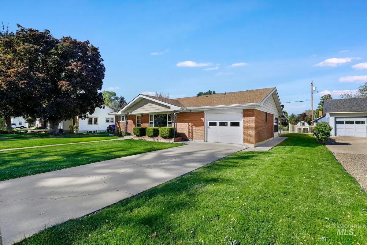 245 S 5th E, Mountain Home, ID 83647 - #1