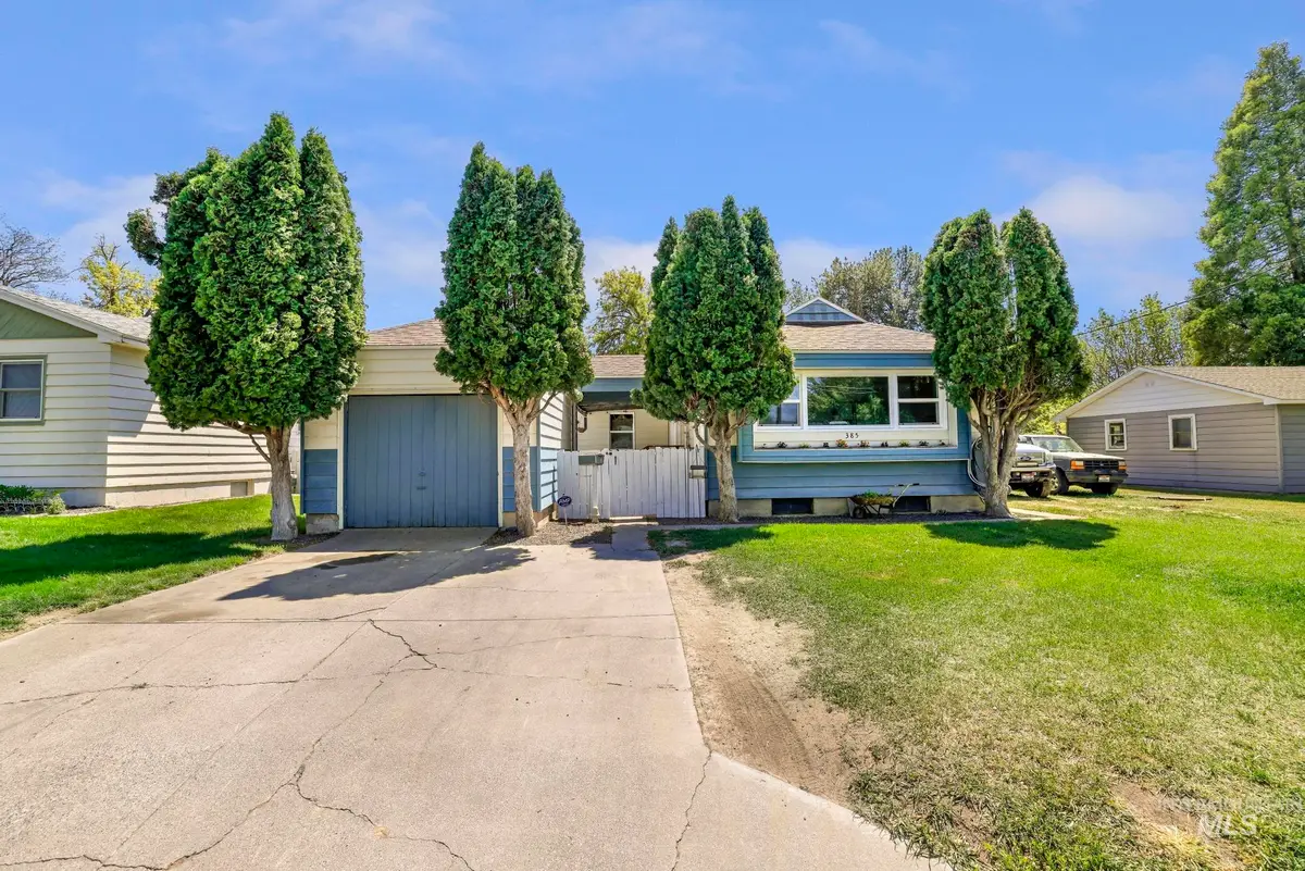385 W Filer Ave, Twin Falls, ID 83301 - #1