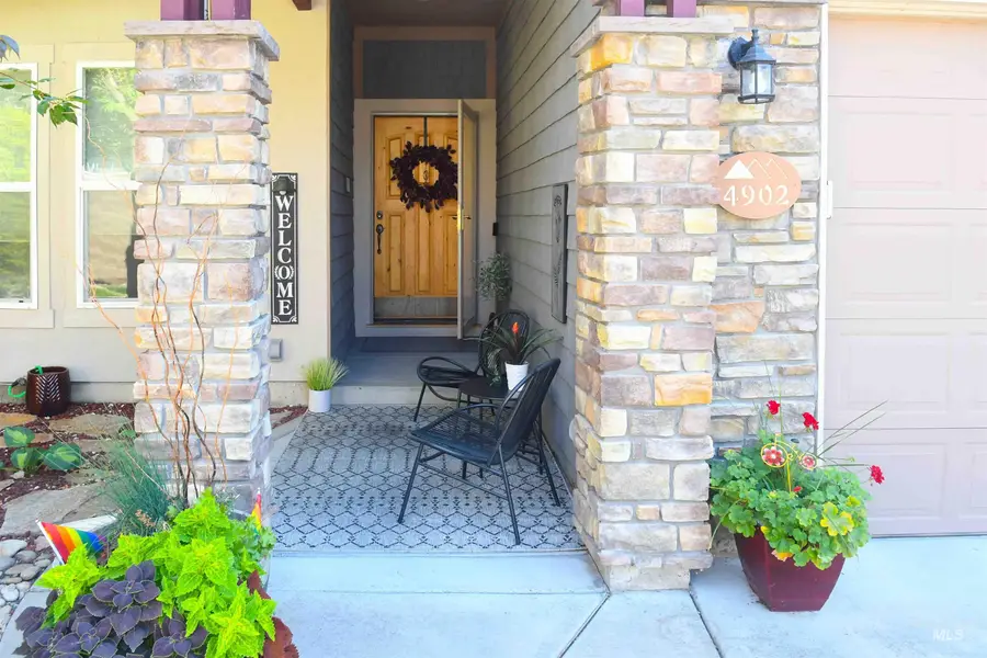 4902 N Ellicott Ln., Garden City, ID 83714 - #2