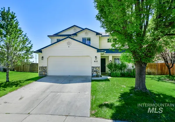 633 W Mulberry Loop, Nampa, ID 83686