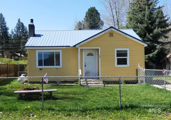 109 S Idaho Street, Cascade, ID 83611