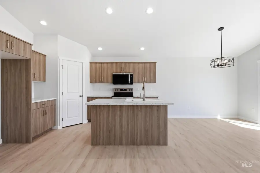302 W 17th Ave, Jerome, ID 83338 - #3