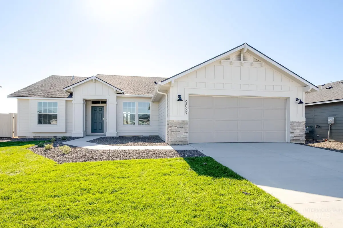 895 Thunderbolt St, Mountain Home, ID 83647 - #1