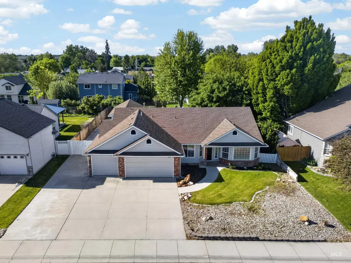95 W Claire St, Meridian, ID 83646 - #1