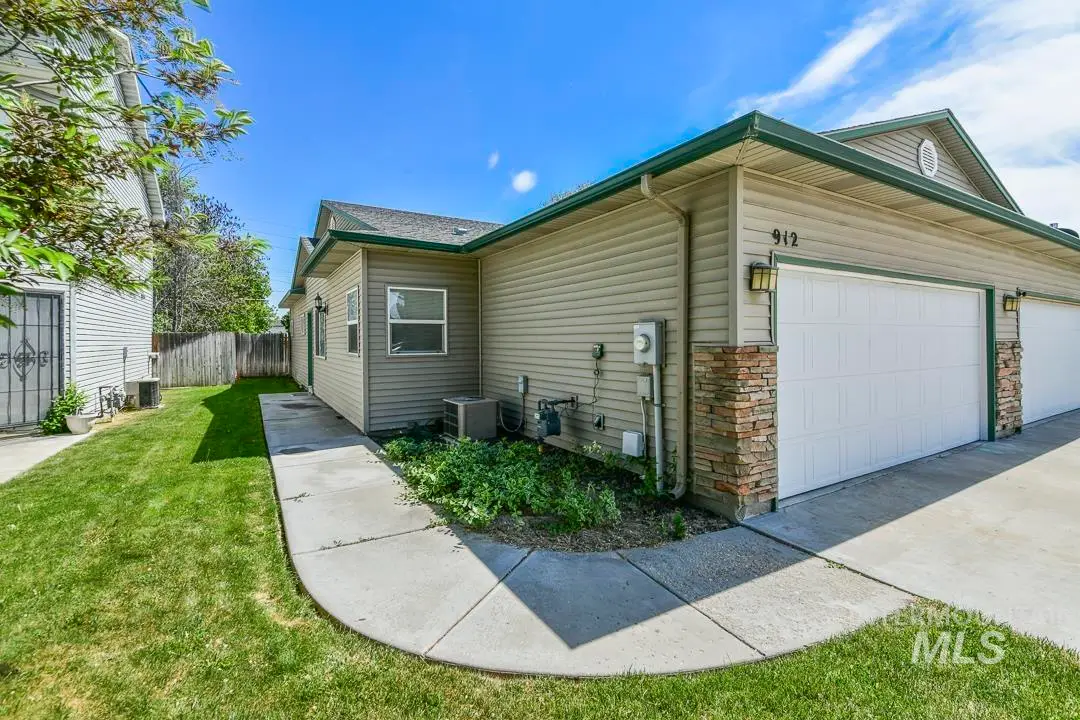 912 S Diamond St., Nampa, ID 83686 - #1