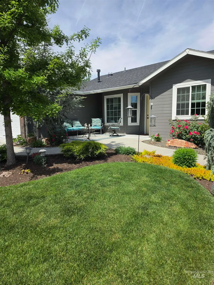 1418 E Sothesby Street, Meridian, ID 83642 - #2