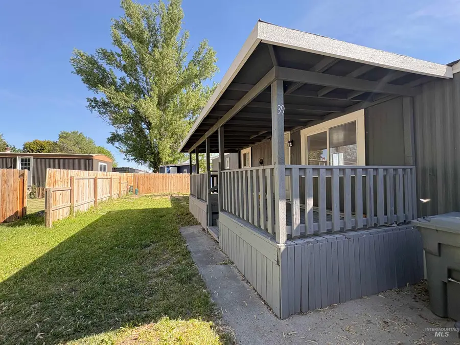 401 S Main St #39, Homedale, ID 83628 - #2
