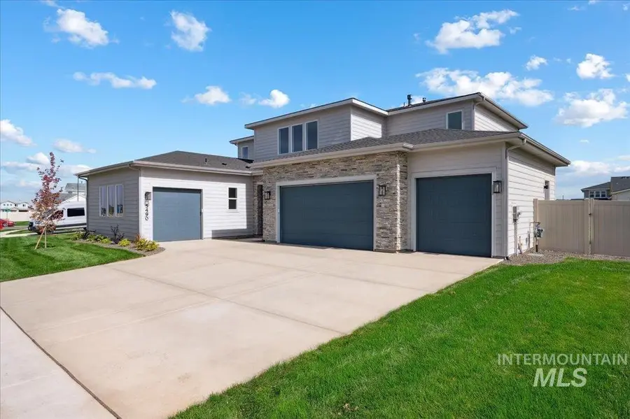 1100 W Switchgrass Dr, Meridian, ID 83634 - #2