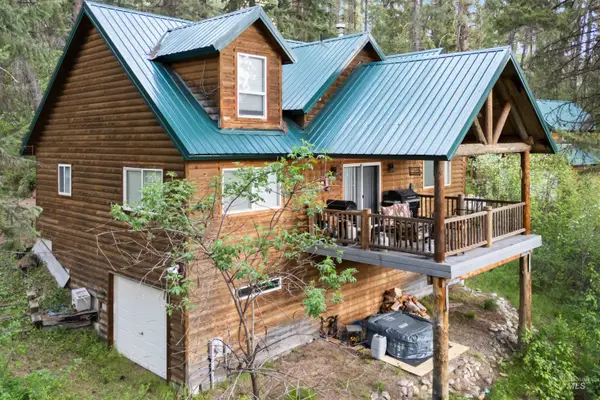 9 Deer Valley Rd., Garden Valley, ID 83622