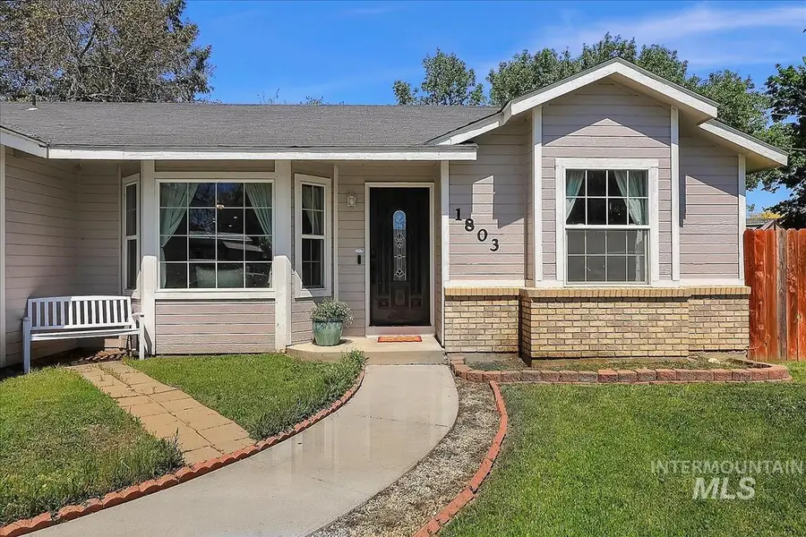 1803 Poplar St, Caldwell, ID 83605 - #2