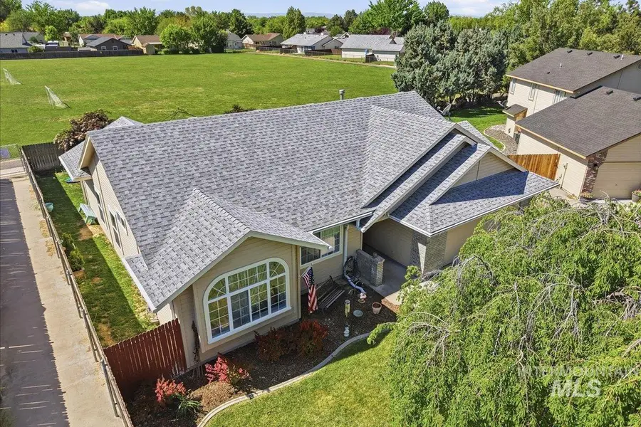 1061 E Hunter Dr, Meridian, ID 83646 - #2