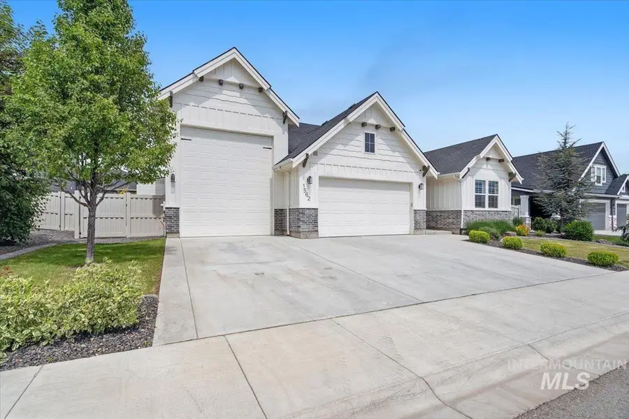1562 Glencoe St, Middleton, ID 83644 - #3