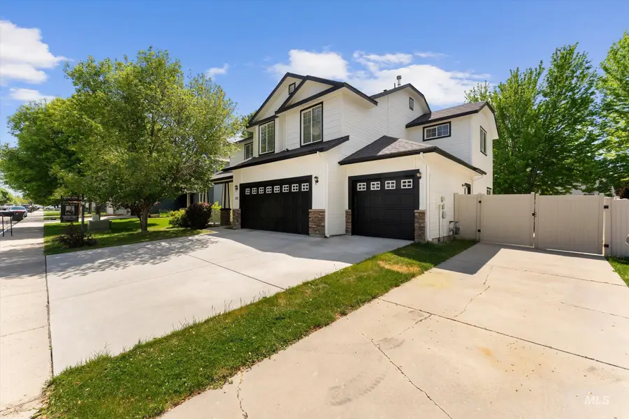1251 E Palermo St, Meridian, ID 83642 - #3