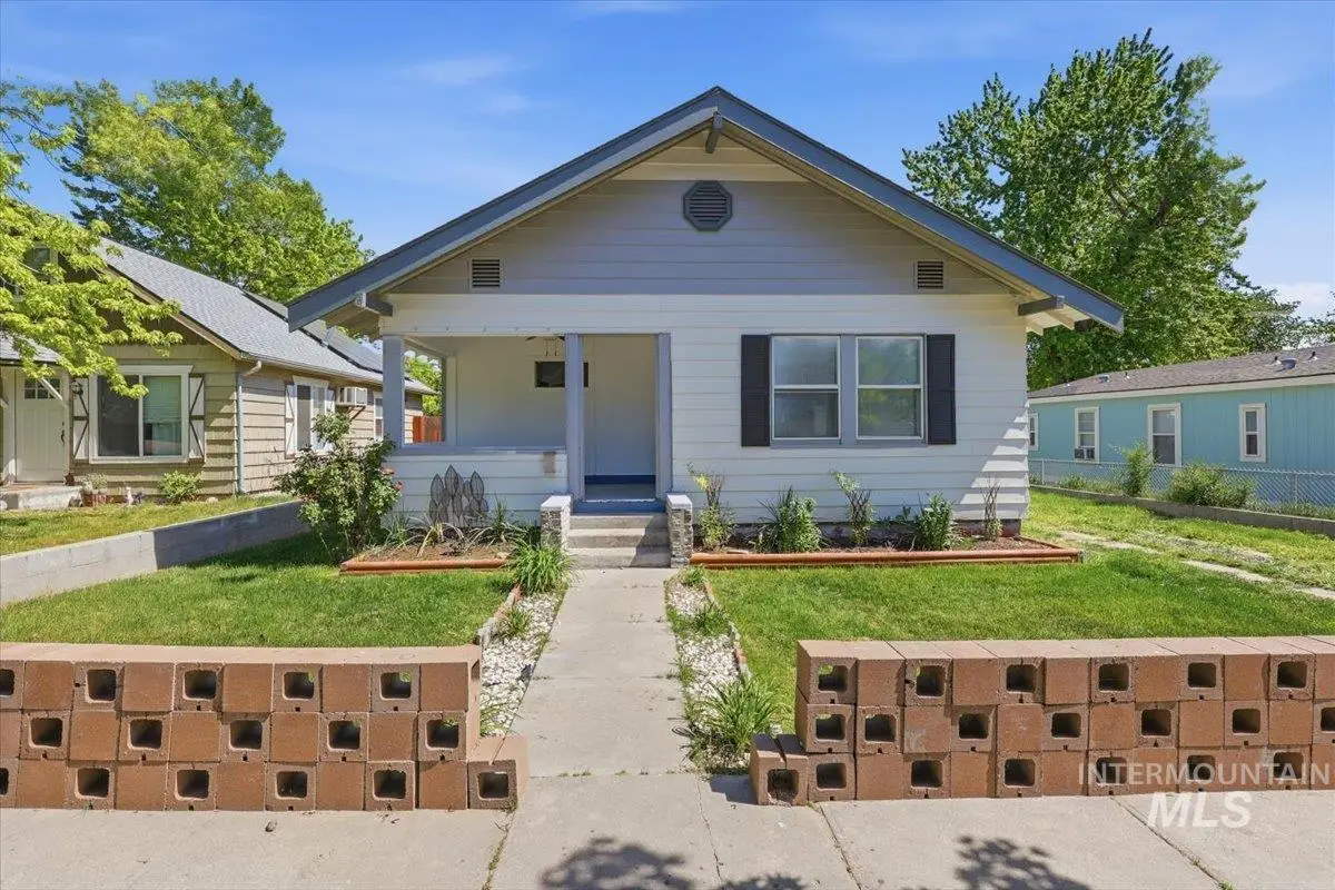 416 9th Ave N, Nampa, ID 83687 - #1