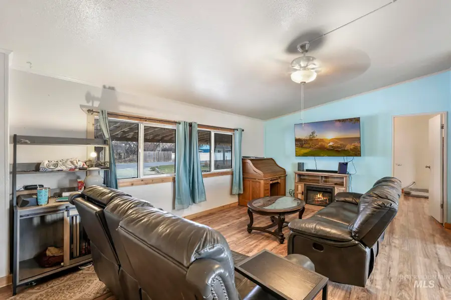 89 S 860 Road West, Paul, ID 83347 - #2