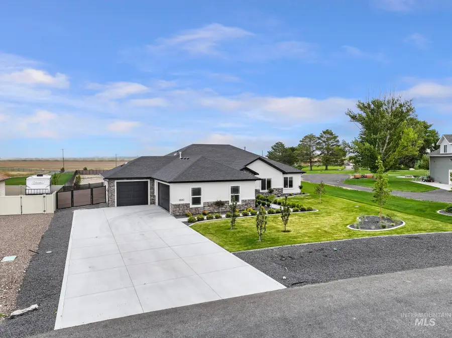 3840 Susan Cir E, Hansen, ID 83334 - #2