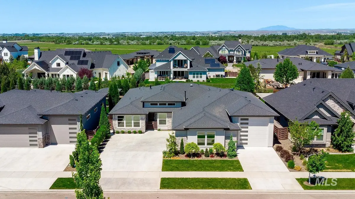 4588 W Sugar Tree Dr, Meridian, ID 83646 - #1