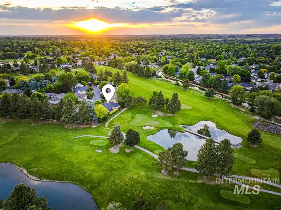 792 N Nicklaus Ln, Eagle, ID 83616 - #2