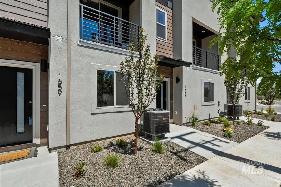 1701 S Federal Way, Boise, ID 83705 - #3