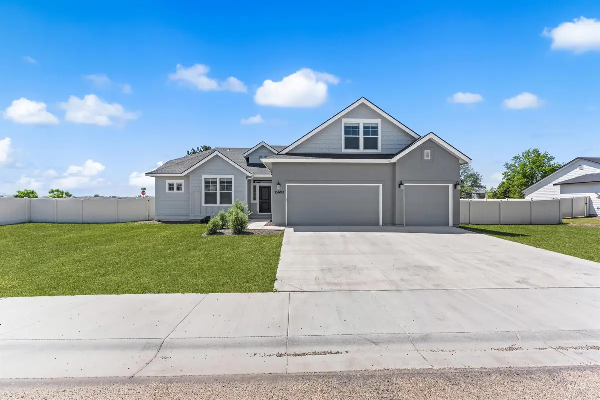 15693 Shrike Ave, Nampa, ID 83651 - #1