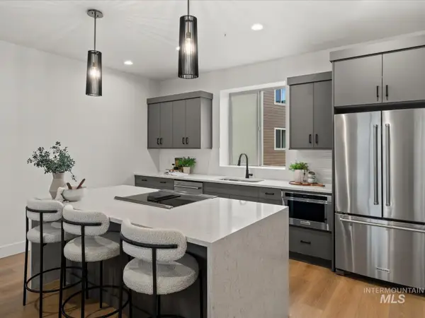 1715 S Federal Way, Boise, ID 83705