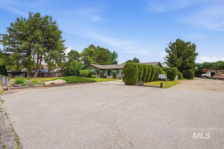 2950 S Auburn #Ave, Boise, ID 83705 - #2