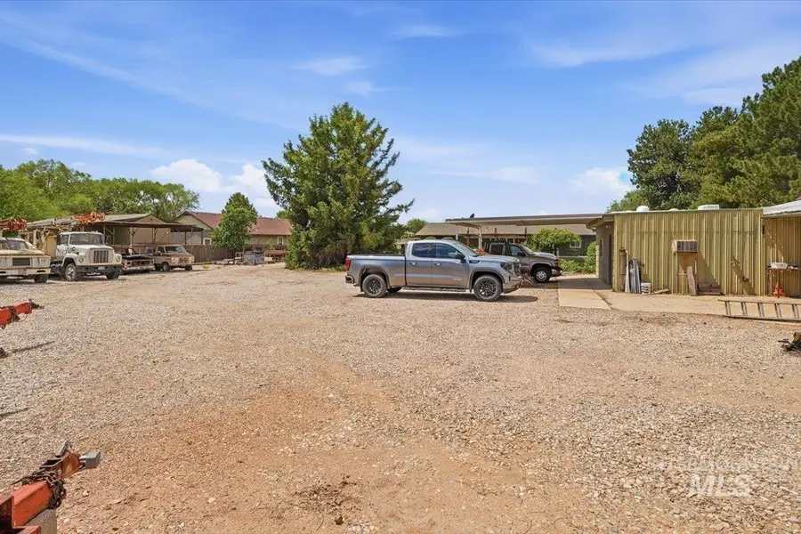 2950 S Auburn #Ave, Boise, ID 83705 - #3