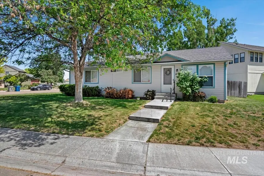 2110/2112 S Juniper St, Nampa, ID 83686 - #2