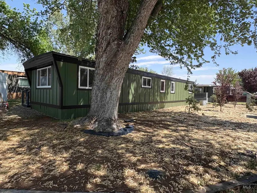 401 Main St #38, Homedale, ID 83628 - #2