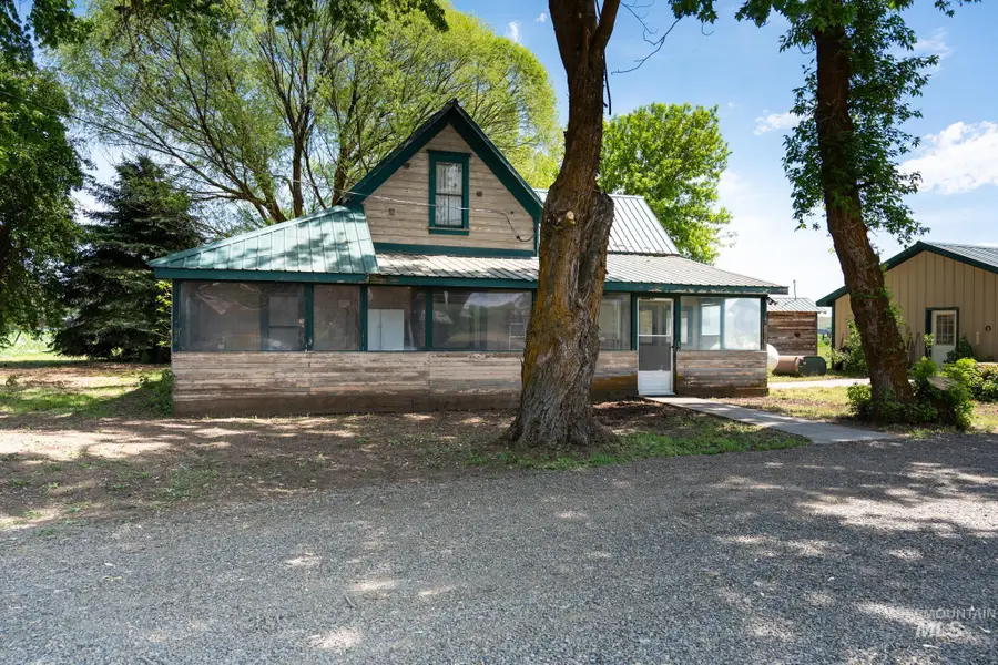 2909 Salubria Rd., Cambridge, ID 83610 - #2