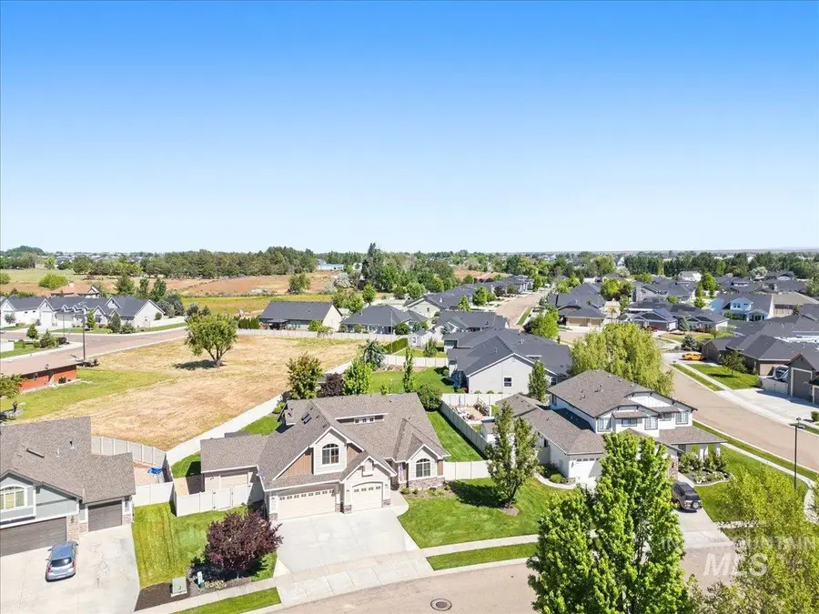 1183 N Buffalo Way, Middleton, ID 83644 - #3