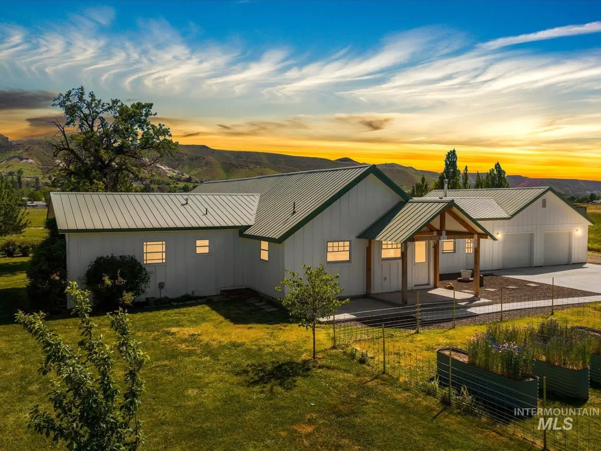 999 E. Sales Yard Rd, Emmett, ID 83617 - #1